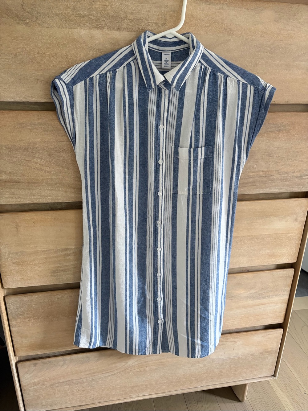 Old Navy Blue & White Striped Casual Button-Down Shirt Dress